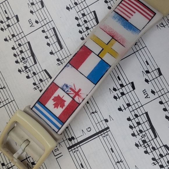 Vintage Olympic Watch with Canadian Maple Leaf Dial - Picture 5 of 10